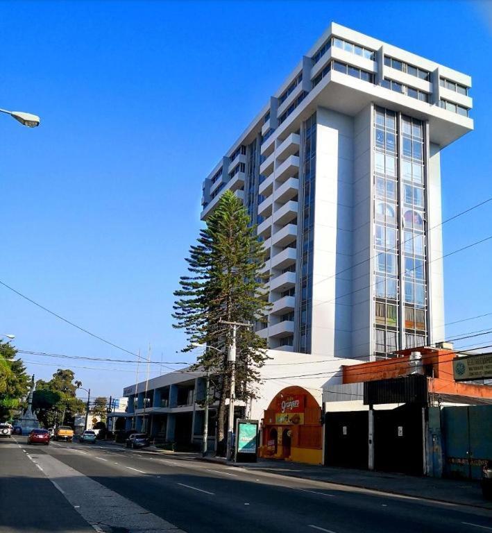 Apartamento Avenida Reforma Ciudad De Guatemala Dış mekan fotoğraf